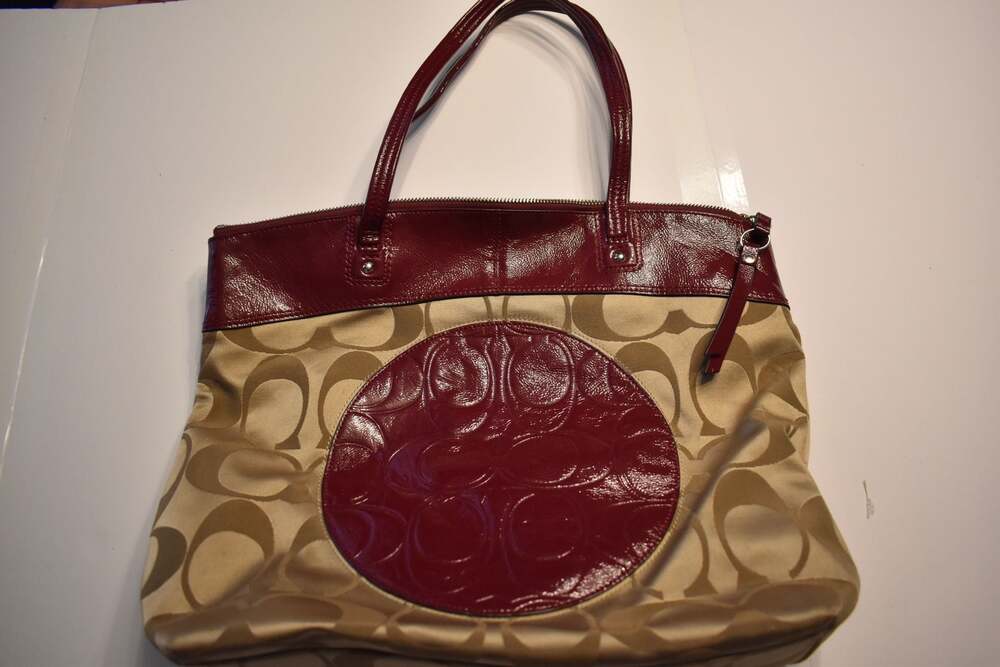 Coach Laura Signature Sateen Pocket Tote Bag Khaki and Berry - F18335